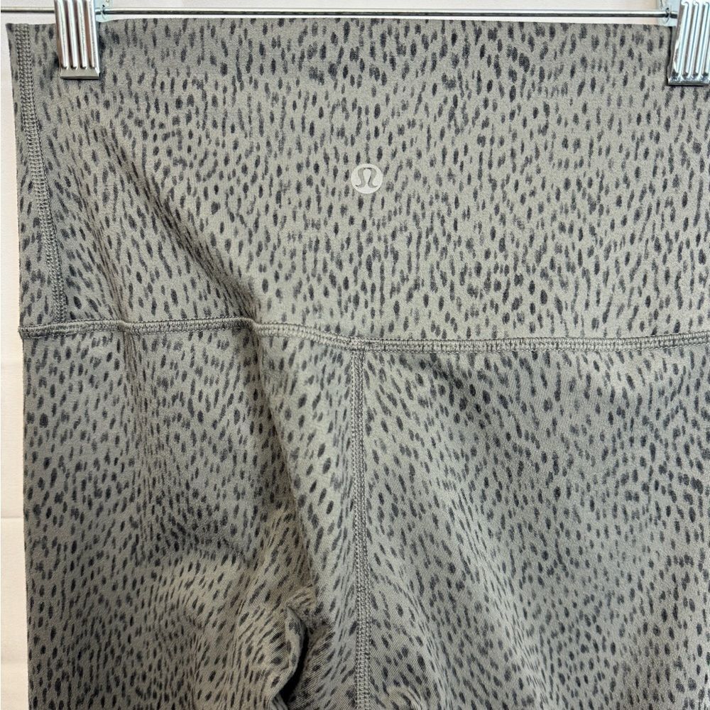 Lululemon Wunder Under Crop Grey - Picture 5 of 8